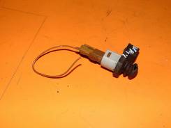 Концевик двери боковой. Nissan: Bluebird, Elgrand, R'nessa, Avenir, March Box, Cedric, Cima, Stagea, March, Primera Camino, Primera, Prairie, Lib...