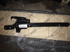 Кронштейн замка капота. Toyota Prius C, NHP10 Toyota Aqua, NHP10, NHP10H Двигатель 1NZFXE