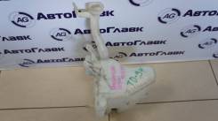 Бачок стеклоомывателя. Suzuki Escudo, TA74W, TD54W, TD94W Suzuki Grand Vitara, TA04V, TA0D1, TA44V, TA74V, TA7D1, TAA4V, TD041, TD042, TD044, TD047, T...