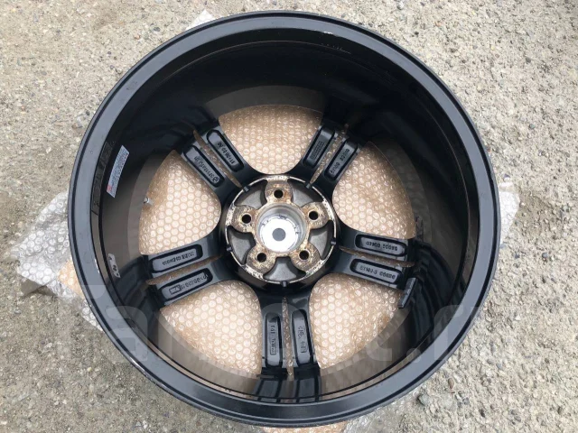Hot Stuff Passage. 7.0x17", 5x100, ET50 ����