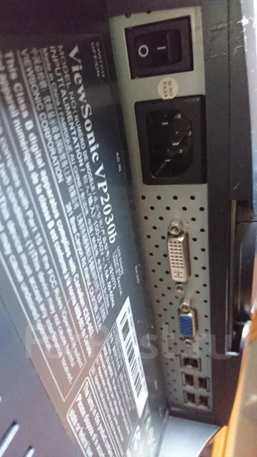 ViewSonic. 20" ����