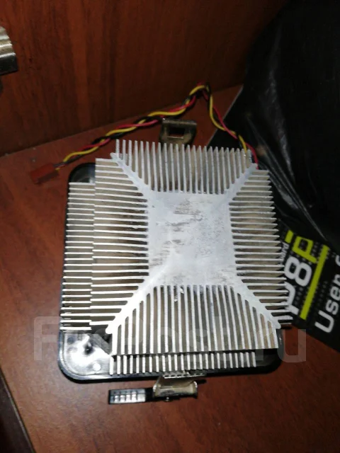 AMD Athlon II X2 250 ����