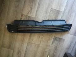 Решетка радиатора. Toyota Prius, ZVW30L, ZVW35, ZVW30 Двигатель 2ZRFXE