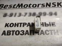 Блок управления дверями. Nissan Bluebird Sylphy, FG10, QG10, QNG10, TG10 Nissan Sunny, G10 Двигатели: QG15DE, QG18DE, QR20DD