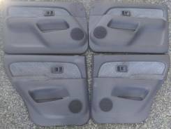 Обшивка двери. Toyota Hilux Surf, VZN185W, VZN180W, KZN185W, KZN185G, RZN180W, RZN185W, KDN185W Двигатели: 5VZFE, 1KZTE, 3RZFE, 1KDFTV