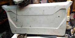 Обшивка двери багажника. Mitsubishi Delica, PA3V, PA3W, PA4W, PA5V, PA5W, PB3V, PB4V, PB4W, PB5V, PB5W, PB6W, PC3W, PC4W, PC5W, PD3W, PD4V, PD4W, PD5V...