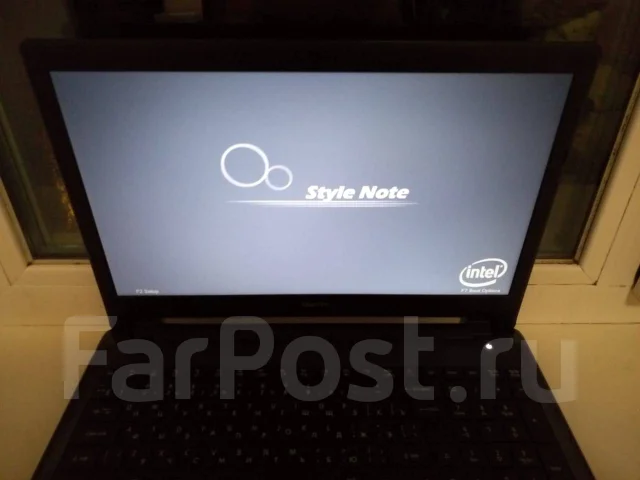 DEXP Aquilon O101. 15.6", 2,2����, ��� 4 ��, WiFi: 1, Bluetooth: 1, ����������� �� 1��. ����