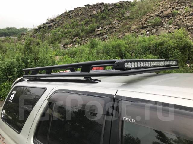 Thule багажник на крышу с прямоугольными перекладинами для Toyota HiLux Surf 2002-