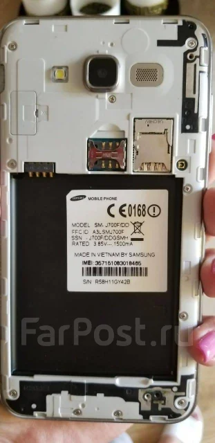Samsung Galaxy J7. �/�, ������, 4G LTE ����