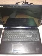 Asus K51AE. 14", 2,2����, ��� 256 �� � ������, ���� 1���, WiFi, Bluetooth, ����������� �� 1��. ����
