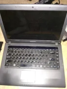 Samsung R425. 14", 2����, ��� 256 �� � ������, ���� 1���, WiFi: 1, Bluetooth: 1, ����������� �� 1��. ����