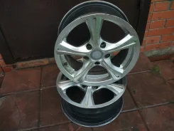 DUB Del Grande. x15", 5x114.3 ����