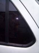 Стекло боковое. Nissan Bluebird, HU14