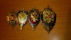 Знаки ФСБ России , ВЧК, КГБ - 4 штуки одним лотом. на закрутках.