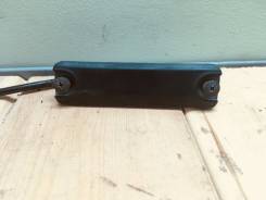 Кнопка открывания багажника. Toyota Avensis, ADT251, AZT250, AZT250L, AZT250W, AZT251, AZT251L, AZT251W, AZT255, AZT255W, CDT250, ZZT250, ZZT251, ZZT2...