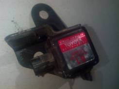 Датчик airbag. Toyota: Crown Majesta, Mark II Wagon Blit, Crown, Verossa, Mark II Двигатели: 1GFE, 1JZFSE, 1JZGE, 1JZGTE, 2JZFSE, 2JZGE