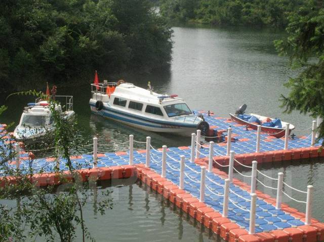 Пластиковые пантоны и причальное оборудование для водного транспорта во ...