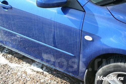 после мойки остается белый налет. после мойки остается белый налет. белый налет на кузове после мойки. белый налет на стекле автомобиля. белый налёт после мойки автомобиля.