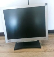 BenQ. 15"