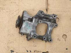 Крепление компрессора кондиционера. Toyota Hiace, KZH106, KZH106G, KZH106W Двигатель 1KZTE