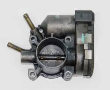 Заслонка дроссельная. Volkswagen Caddy Volkswagen Lupo, 6E1, 6X1 Volkswagen Polo, 6K5, 6N2, 6V2 Двигатели: 1F, 1Y, 1Z, AEE, AEX, AEY, AHB, AHL, AHU, A...