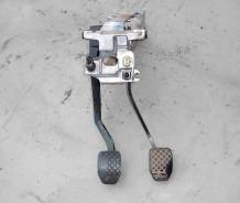 Педаль. Audi S6, 4A2, 4A5 Audi A6, 4A2, 4A5 Audi 100 Двигатели: AAH, AAN, AAR, AAS, AAT, ABC, ABH, ABP, ABZ, ACE, ACK, ACZ, ADR, AEC, AEJ, AEL, AFC, A...