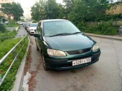 Toyota Corolla Spacio. �������, ��������, 1.6 (110��.�.), ������, 260 000����. �� ����