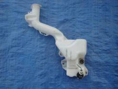 Бачок стеклоомывателя. Mitsubishi Colt Plus, Z21A, Z21W, Z22A, Z22W, Z23A, Z23W, Z24A, Z24W, Z25A, Z26A, Z27A, Z27AG, Z27W, Z27WG, Z28A Mitsubishi Col...
