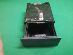 Пепельница. Toyota Vista, CV30, SV30, SV32, SV33, SV35, VZV30, VZV31, VZV32, VZV33 Toyota Camry, CV30, SV30, SV32, SV33, SV35, VZV30, VZV31, VZV32, VZ...