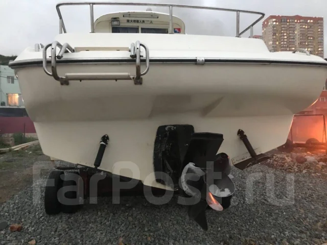 Yamaha FR-28. 1996 ���, ����� 9,6��., ��������� ������������, 200��.�., ������ ����