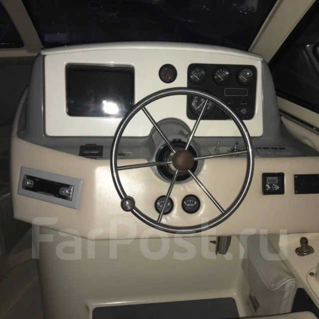Yamaha FR-28. 1996 ���, ����� 9,6��., ��������� ������������, 200��.�., ������ ����
