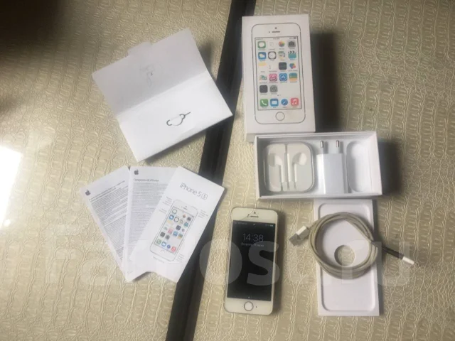 Apple iPhone 5s. �/�, 32 ��, ������� ����