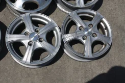 Hot Stuff Exceeder. 4.0x13", 4x100, ET43, �� 73���. ����