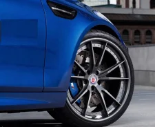 HRE S104. 8.5x18", 5x112, ET35, �� 66,6���. ��� ����� �� ������������ ����