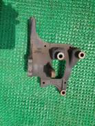 Крепление компрессора кондиционера. Toyota Land Cruiser, HDJ100, HDJ100L, HDJ101, HDJ101K, HDJ78, HDJ79, HDJ80, HDJ81, HDJ81V Двигатели: 1HDFT, 1HDFTE...