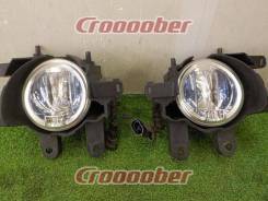 Фара противотуманная. Toyota: Prius C, Avensis, Corolla, Dyna, Tarago, Alphard, Premio, Mark X, Corolla Axio, Porte, Noah, Yaris, Wish, Auris, ToyoAce...