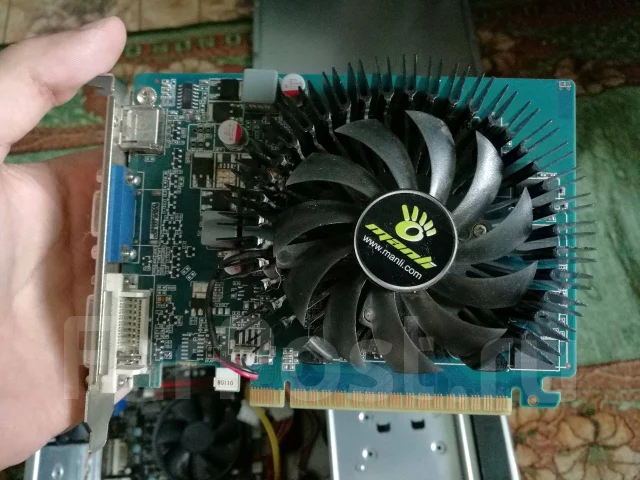 GeForce GT 440 ����