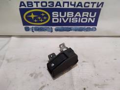 Ручка открывания бензобака. Subaru Impreza WRX STI, GGB, GDB, GD Subaru Impreza, GG9, GGD, GD4, GD2, GGA, GD, GD3, GD9, GDD, GGC, GG2, GDC, GG5, GG3...