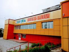 Здание в районе Окатовой/ Парковка/ Разгрузка во Владивостоке. 1 127 кв. м., улица Кипарисовая 16а, р-н Чуркин. Дом снаружи