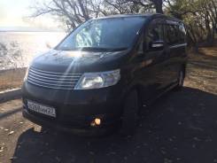 Nissan Serena. С водителем