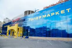 Место для размещения торговой стойки или бутика. 8 кв. м., проспект Океанский 52а, р-н Первая речка. Дом снаружи