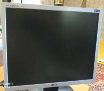 LG. 17"
