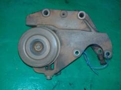 Крепление гидроусилителя. Mitsubishi RVR, N64W, N64WG, N74WG Mitsubishi Chariot, N84W, N94W Mitsubishi Chariot Grandis, N84W, N94W Двигатель 4G64