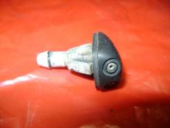 Форсунка омывателя. Mazda Training Car, BJ5P Mazda Familia, BJ3P, BJ5P, BJ5W, BJ8W, BJEP, BJFP, BJFW, YR46U15, YR46U35, ZR16U65, ZR16U85, ZR16UX5