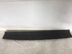 Накладка на бампер. Toyota Land Cruiser, GRJ200, URJ200, URJ202, URJ202W, UZJ200, UZJ200W, VDJ200 Двигатели: 1GRFE, 1URFE, 1VDFTV, 2UZFE, 3URFE