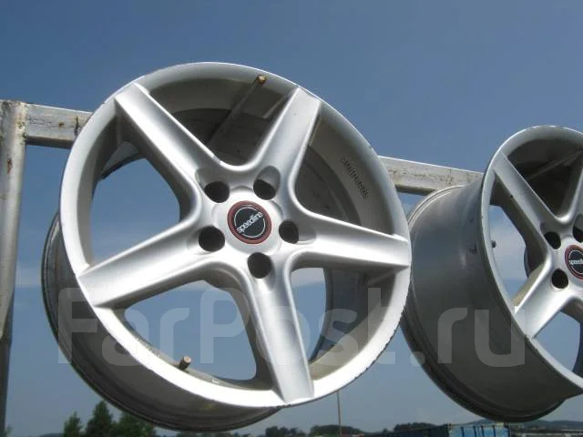 Speedline. 8.0/9.0x17", 5x114.3, ET35/35 ����