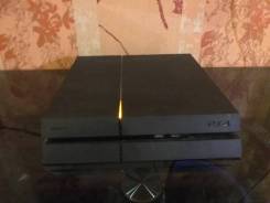 Продам PS 4 плюс джойстик и куча игр
