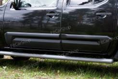 Накладка на дверь. Nissan Navara, D40 Двигатель YD25DDTI