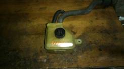 Бачок гидроусилителя руля. Mazda Revue, DB3PA, DB5PA Mazda Demio, DW, DW3W, DW5W Mazda 121, DB