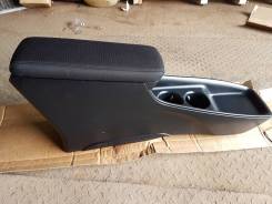 Бардачок. Toyota Prius, ZVW50, ZVW30L, ZVW35, ZVW51, ZVW50L, ZVW55, ZVW30 Двигатель 2ZRFXE